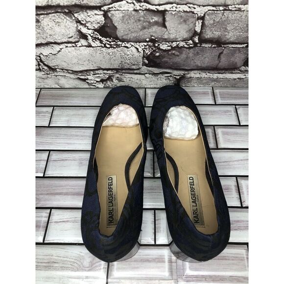 Karl Lagerfeld PARIS Charee Navy Black Floral Fabric Block Heels Women Sz 8M US - Picture 6 of 16